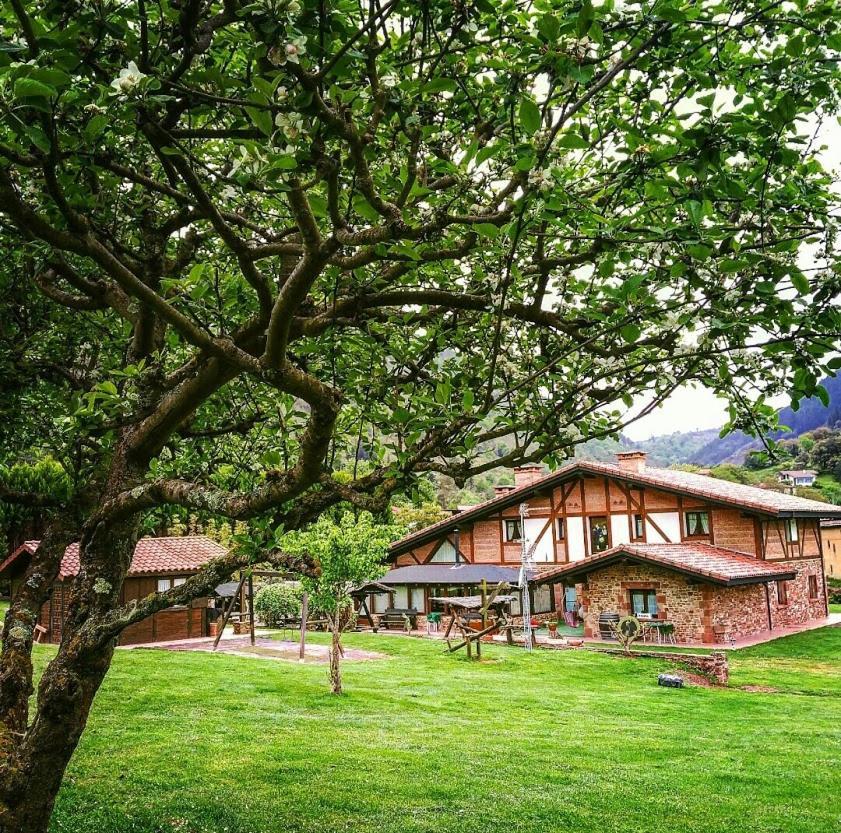 Gasthaus Lezamakoetxe Sopuerta Exterior foto